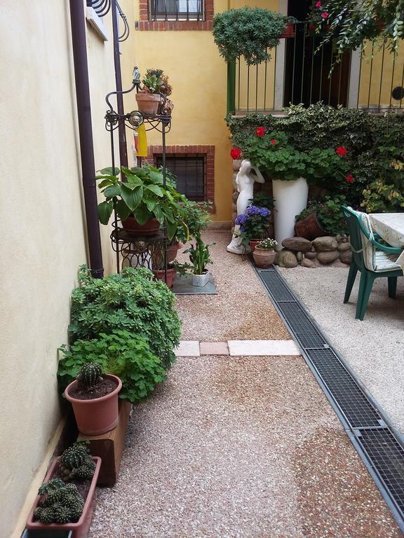 Bed and Breakfast La Carbonara 6 Bardolino Esterno foto